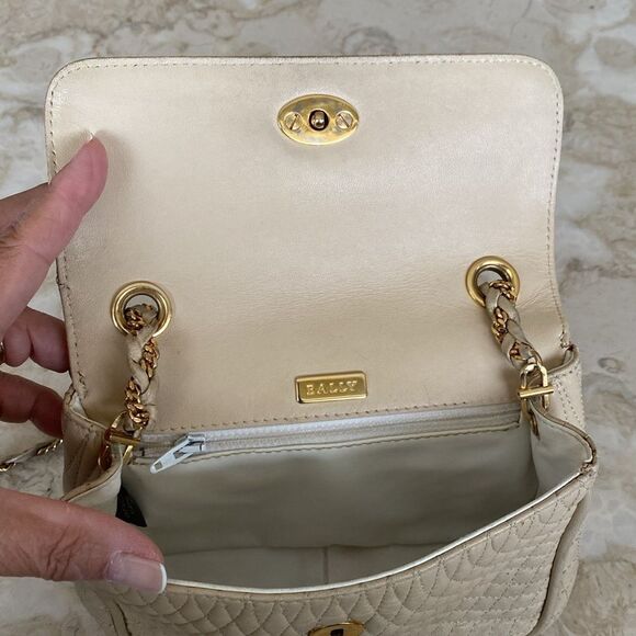 Bally Quilted Ivory Leather Woven Chain Strap Shoulder Bag Vintage - Picture 11 of 15